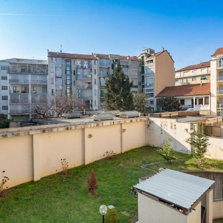 Comfy Cozy Apartment Close To Metro تورينو المظهر الخارجي الصورة