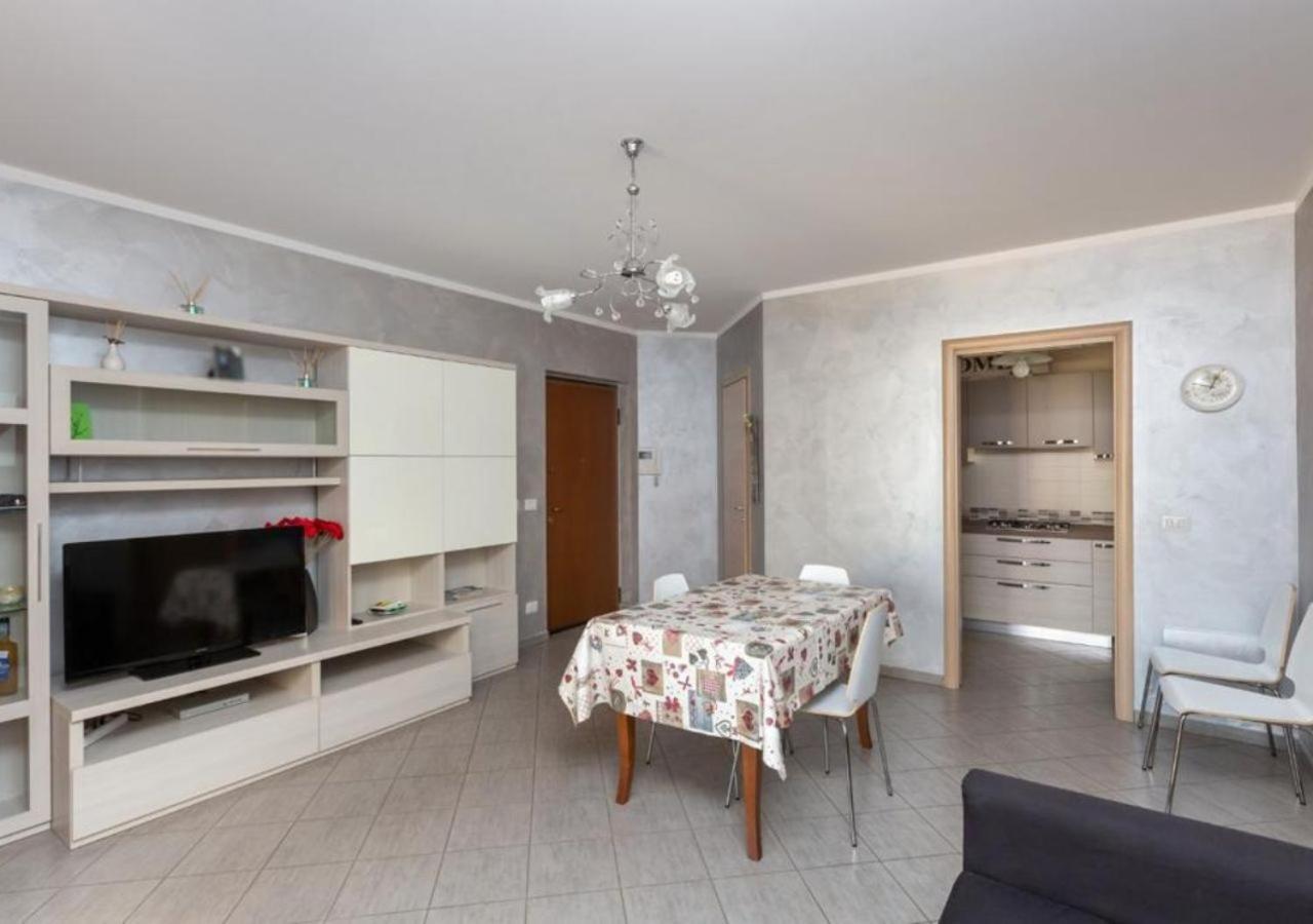Comfy Cozy Apartment Close To Metro تورينو المظهر الخارجي الصورة